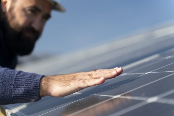 ¿Cuándo es rentable poner placas solares? Todo sobre kits de placas solares para autoconsumo